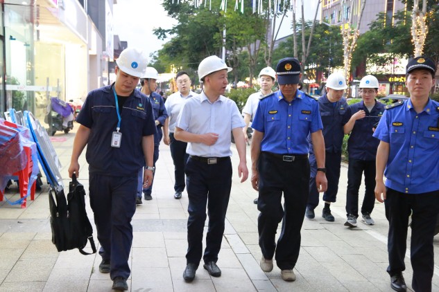 安慶港華開(kāi)展燃?xì)獍踩归g檢查